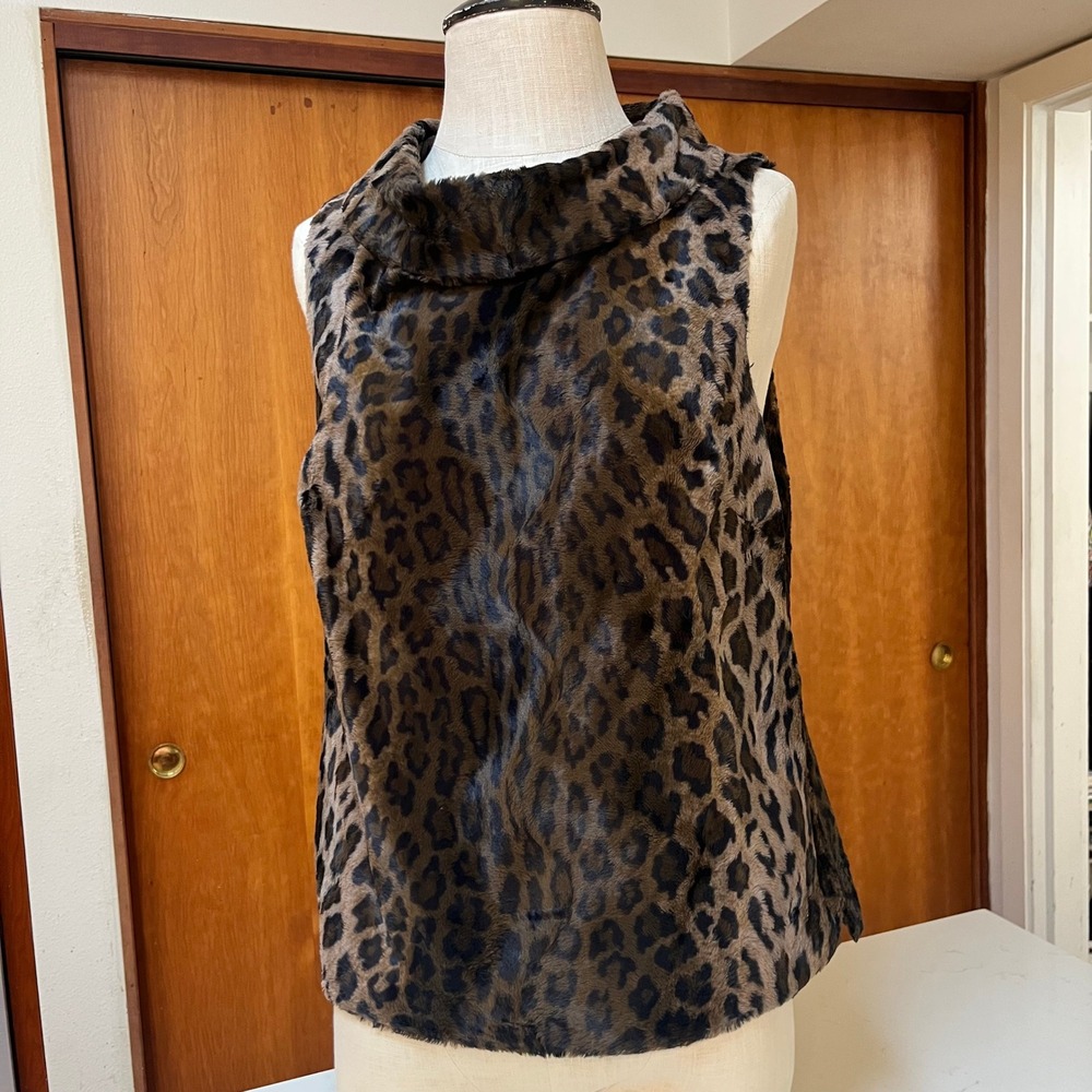 Trina Turk Leopard Print‎ Faux Fur Cowl Neck Vest Sleeveless Top Brown Sz 8